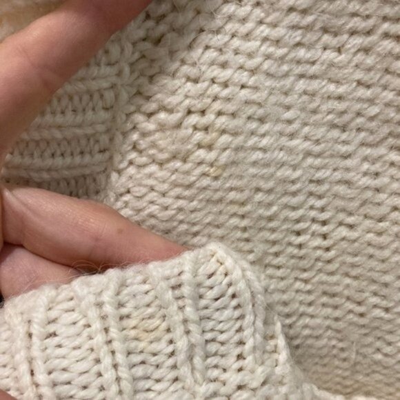 Aritzia Wool Chunky Knit Cardigan - Picture 16 of 16